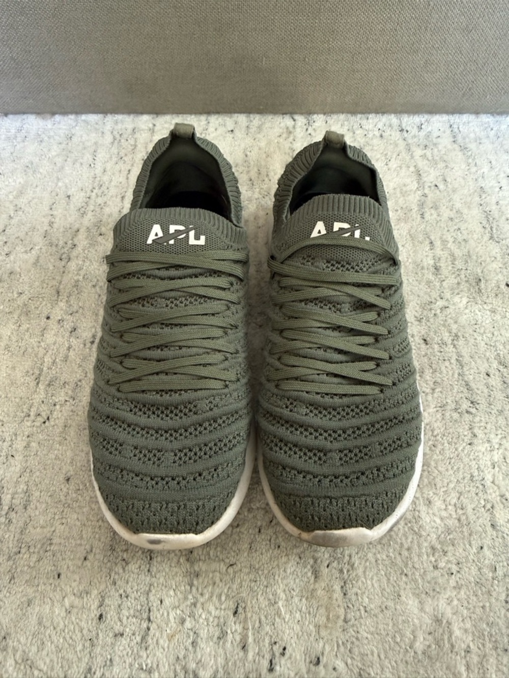 Athletic Propulsion Labs (APL) TechLoom Phantom Women’s 8.5 Olive Green Sneakers